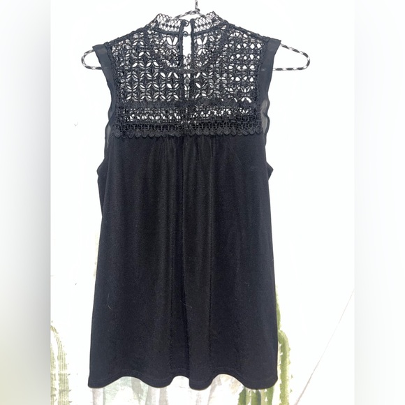 Express High Neck Lace Detail Tank 🌵xs - Picture 3 of 5